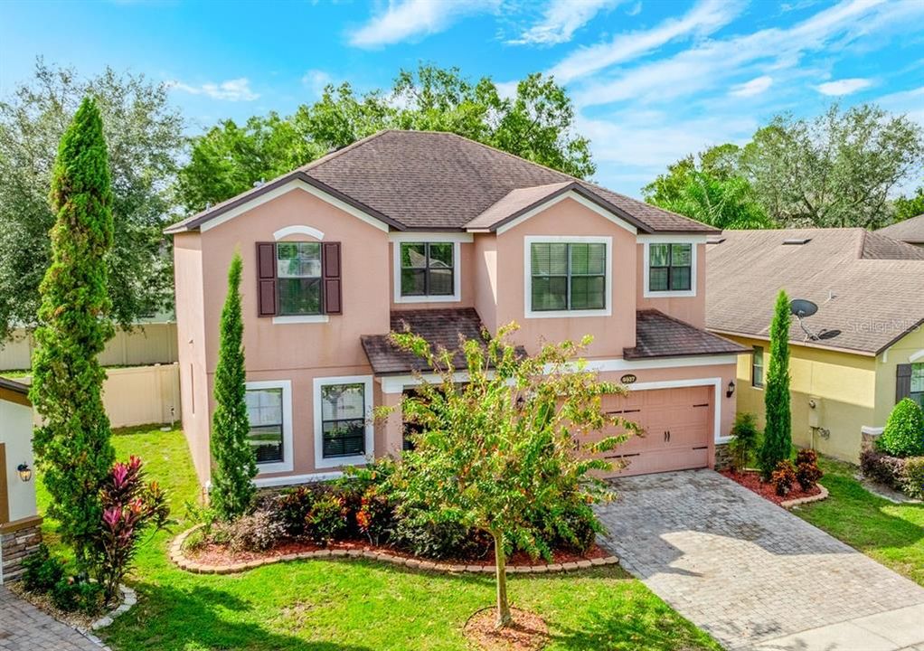 Под контрактом: $515,000 (4 спален, 2 ванн, 2532 Квадратных фут)