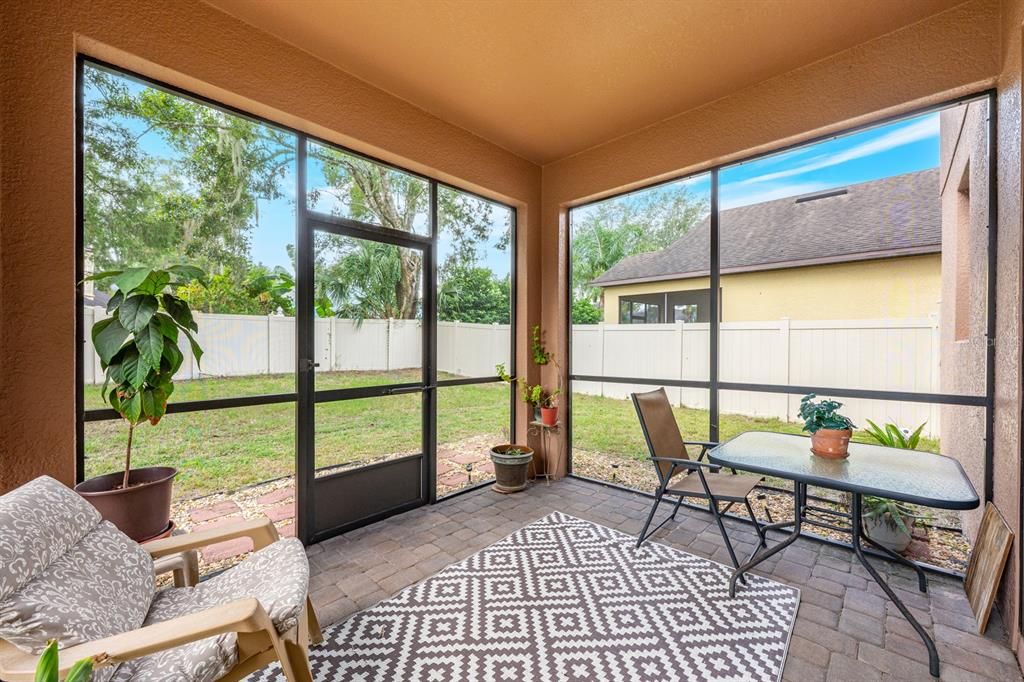 Под контрактом: $515,000 (4 спален, 2 ванн, 2532 Квадратных фут)