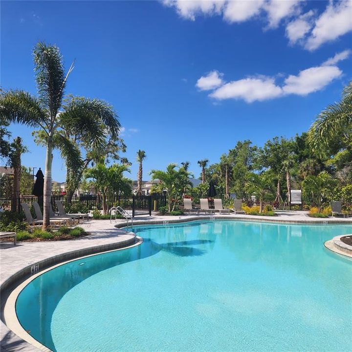 出租: $2,380 (3 贝兹, 2 浴室, 1373 平方英尺)