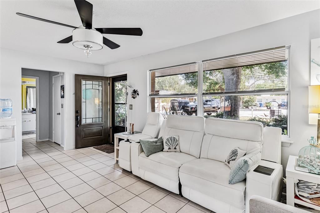 На продажу: $405,000 (3 спален, 0 ванн, 2020 Квадратных фут)