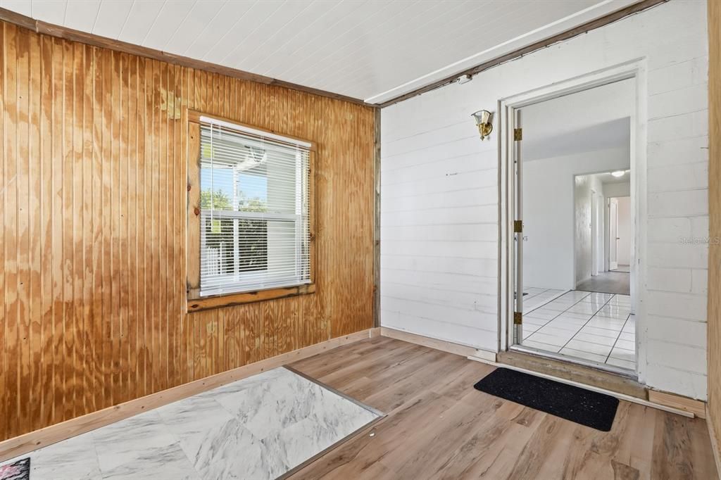 En Venta: $210,000 (3 camas, 2 baños, 851 Pies cuadrados)