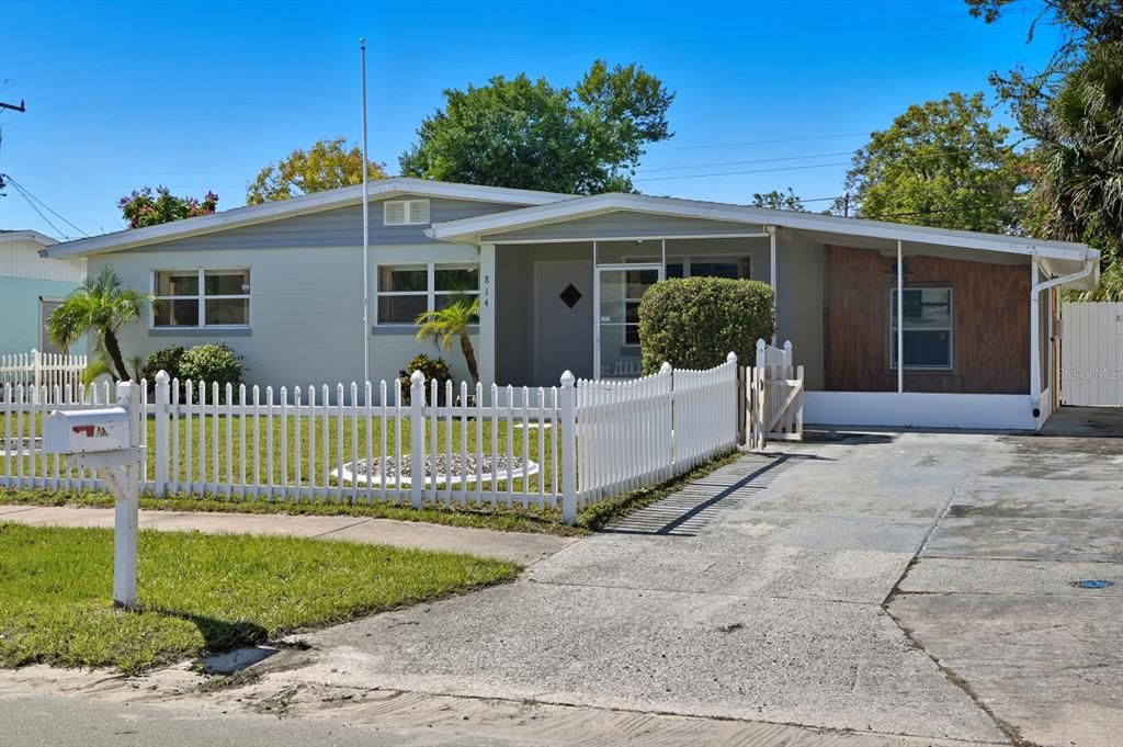 En Venta: $210,000 (3 camas, 2 baños, 851 Pies cuadrados)