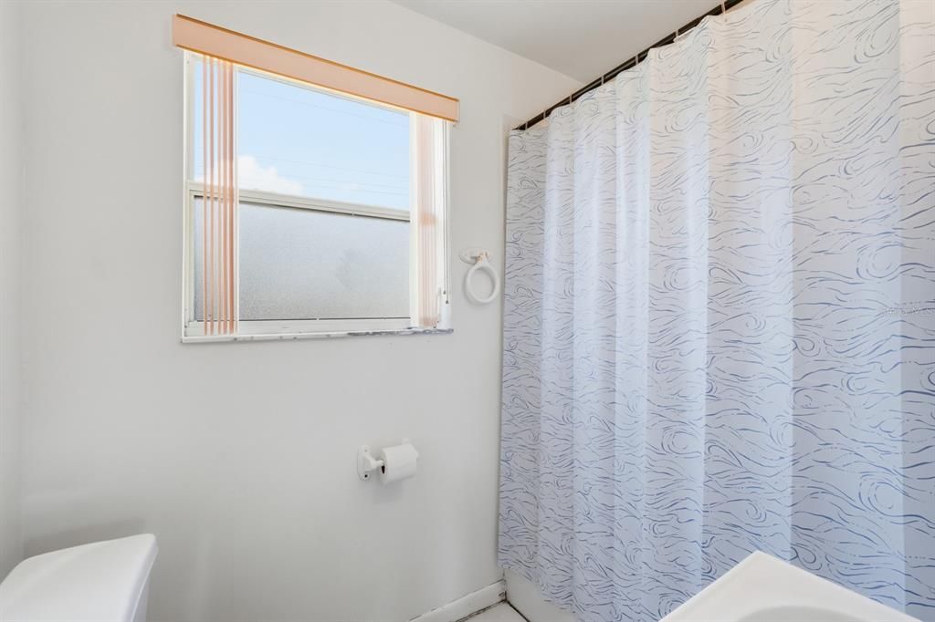 En Venta: $210,000 (3 camas, 2 baños, 851 Pies cuadrados)