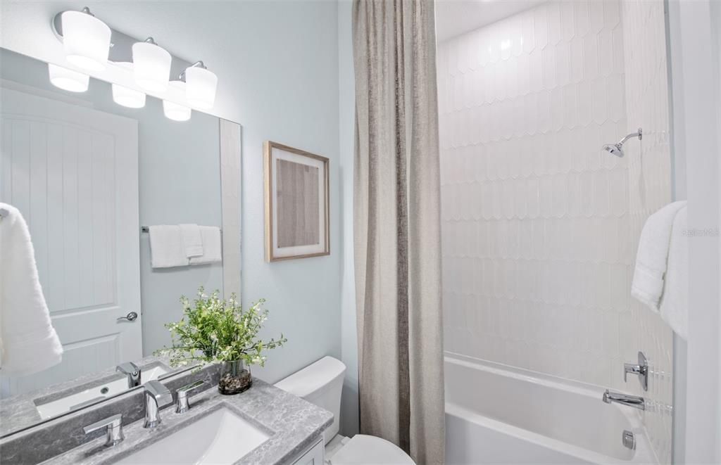 For Sale: $527,200 (2 beds, 2 baths, 1943 Square Feet)