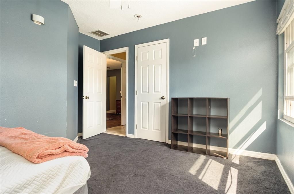 待售: $850,000 (5 贝兹, 4 浴室, 4143 平方英尺)