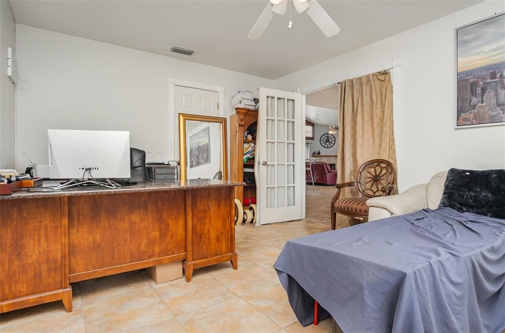 待售: $850,000 (5 贝兹, 4 浴室, 4143 平方英尺)