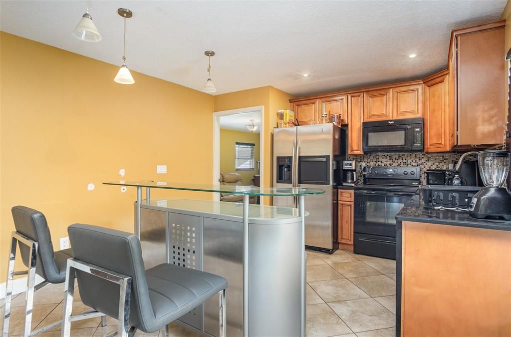 待售: $850,000 (5 贝兹, 4 浴室, 4143 平方英尺)