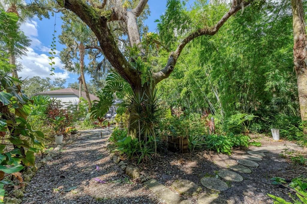 待售: $850,000 (3 贝兹, 2 浴室, 2471 平方英尺)