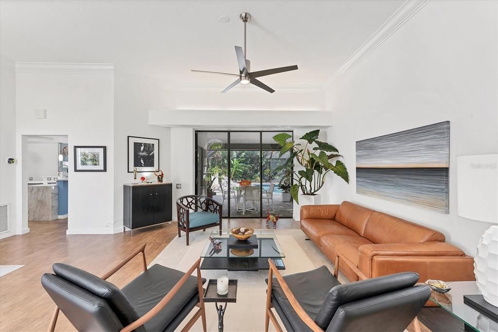 待售: $850,000 (3 贝兹, 2 浴室, 2471 平方英尺)