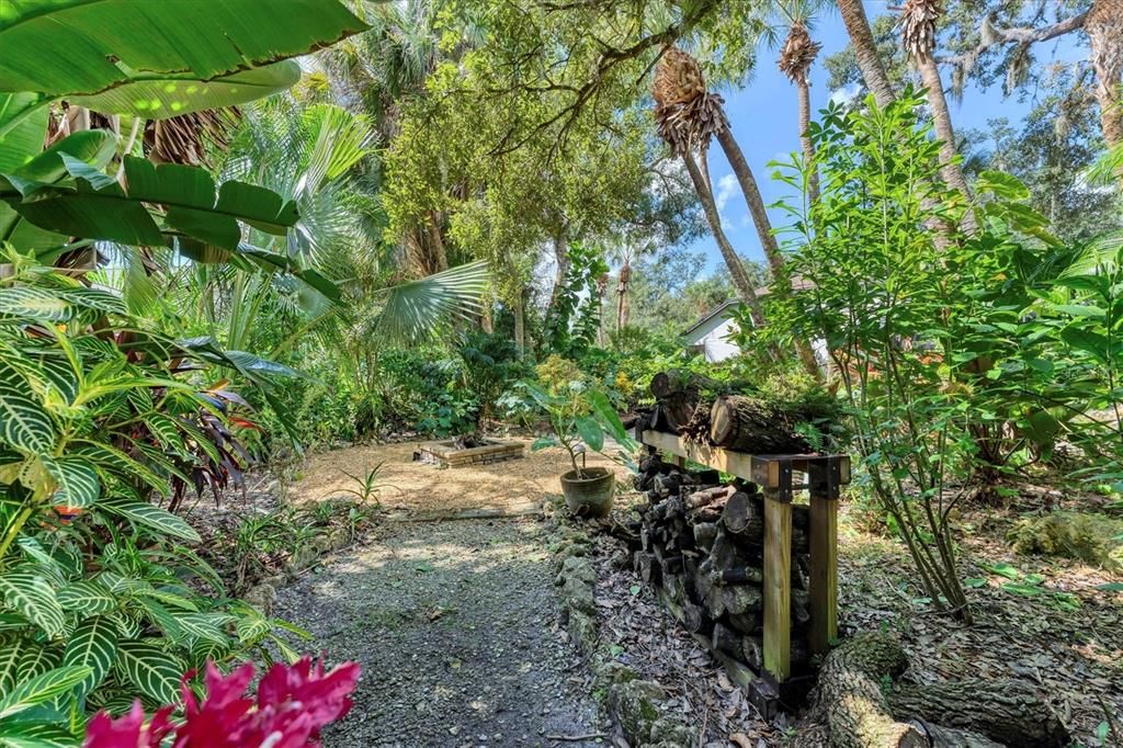 待售: $850,000 (3 贝兹, 2 浴室, 2471 平方英尺)