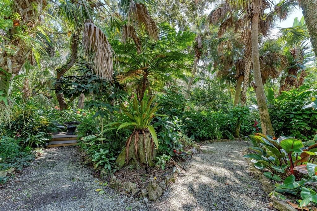 待售: $850,000 (3 贝兹, 2 浴室, 2471 平方英尺)