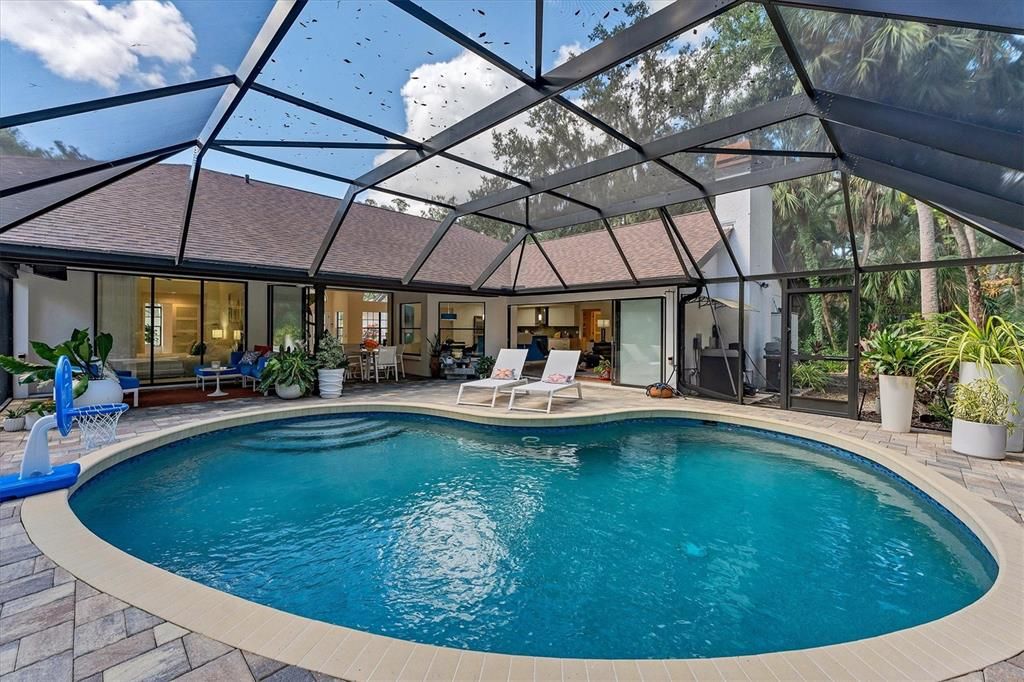 待售: $850,000 (3 贝兹, 2 浴室, 2471 平方英尺)