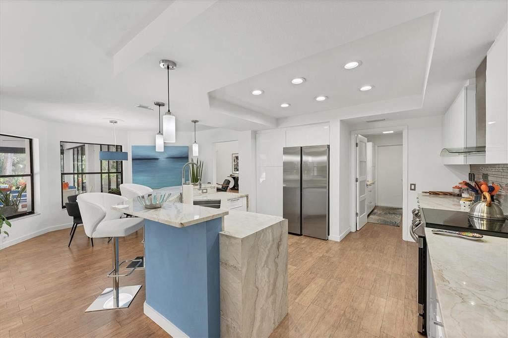 待售: $850,000 (3 贝兹, 2 浴室, 2471 平方英尺)