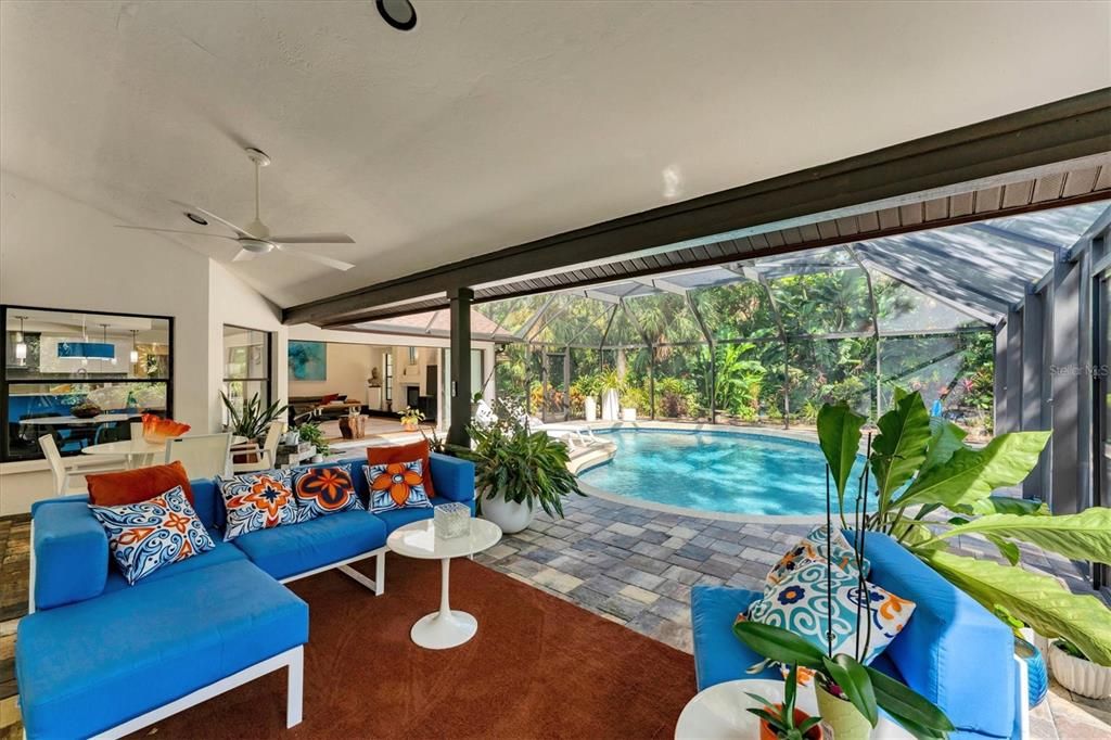 待售: $850,000 (3 贝兹, 2 浴室, 2471 平方英尺)