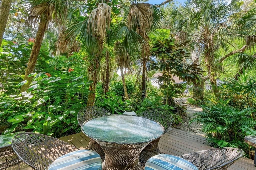 待售: $850,000 (3 贝兹, 2 浴室, 2471 平方英尺)