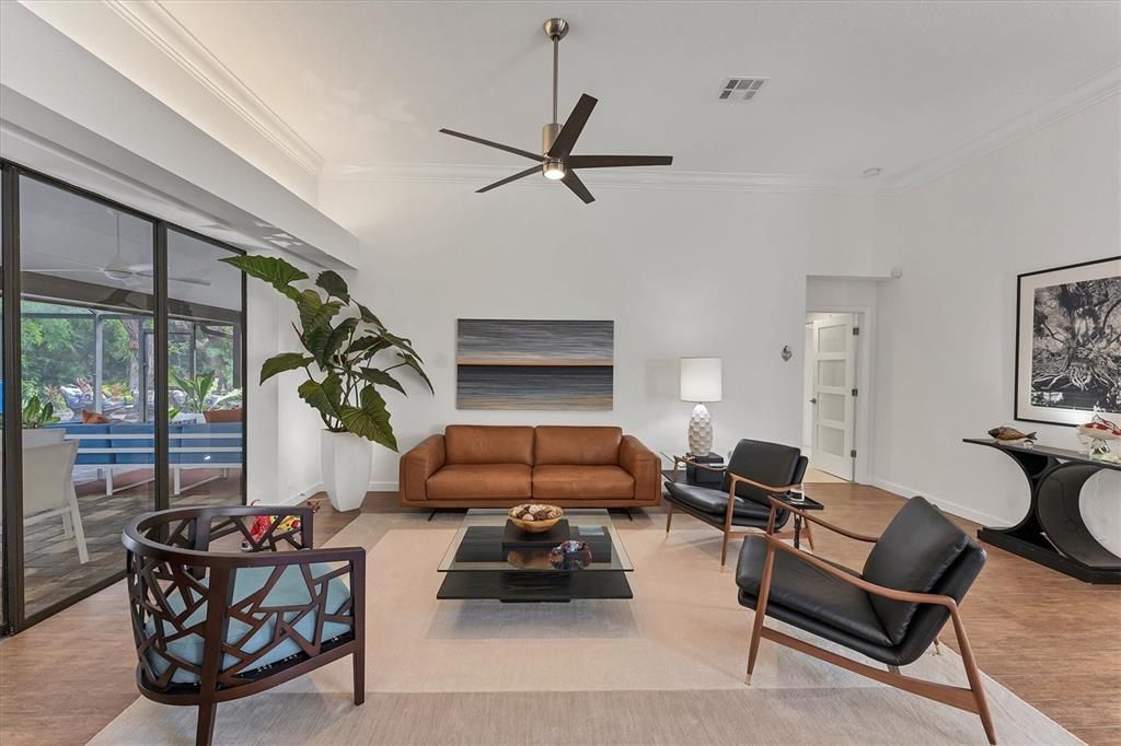 待售: $850,000 (3 贝兹, 2 浴室, 2471 平方英尺)