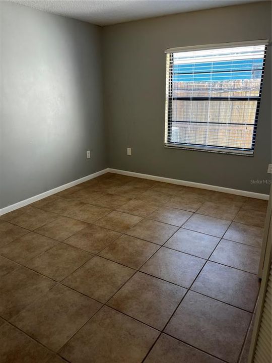 Active With Contract: $350,000 (3 beds, 2 baths, 1249 Square Feet)