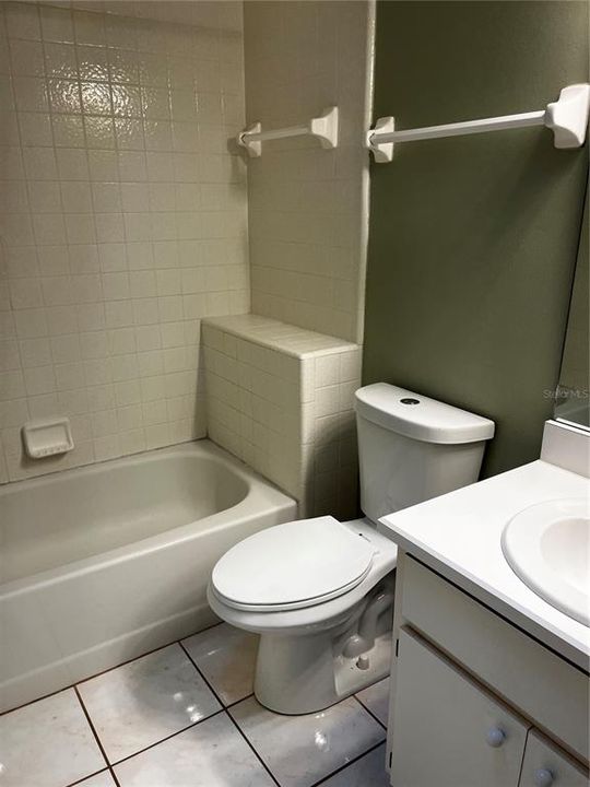 Active With Contract: $350,000 (3 beds, 2 baths, 1249 Square Feet)