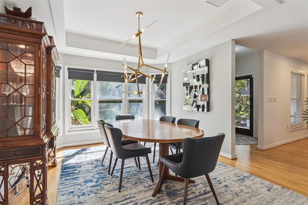 For Sale: $879,000 (3 beds, 2 baths, 2713 Square Feet)