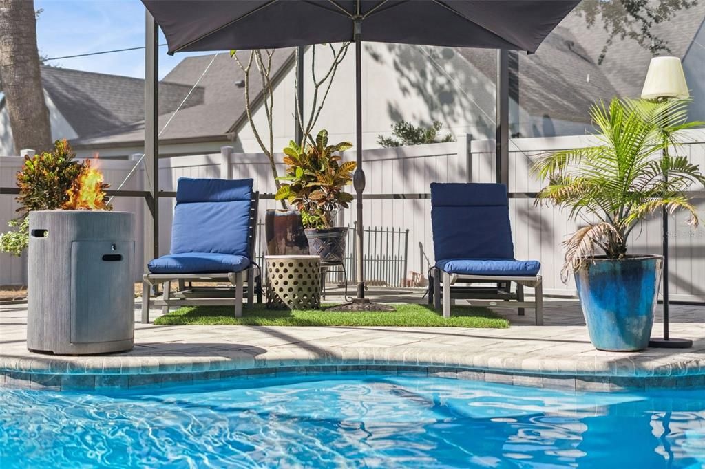 For Sale: $879,000 (3 beds, 2 baths, 2713 Square Feet)