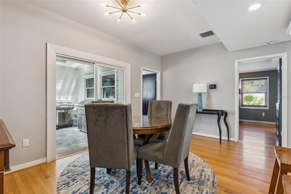 For Sale: $879,000 (3 beds, 2 baths, 2713 Square Feet)