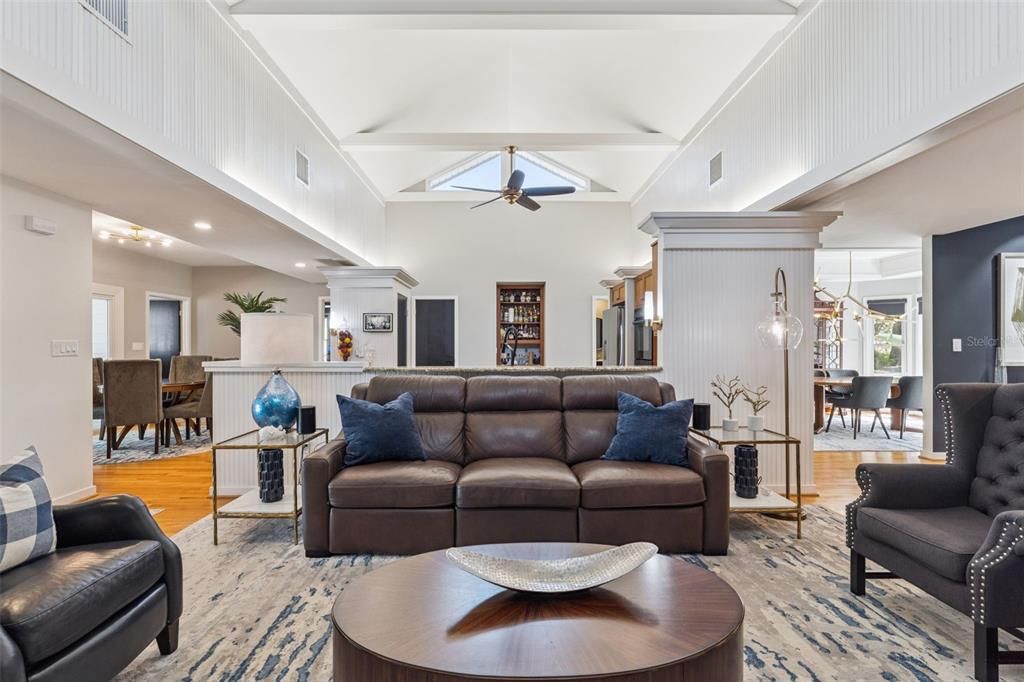 For Sale: $879,000 (3 beds, 2 baths, 2713 Square Feet)