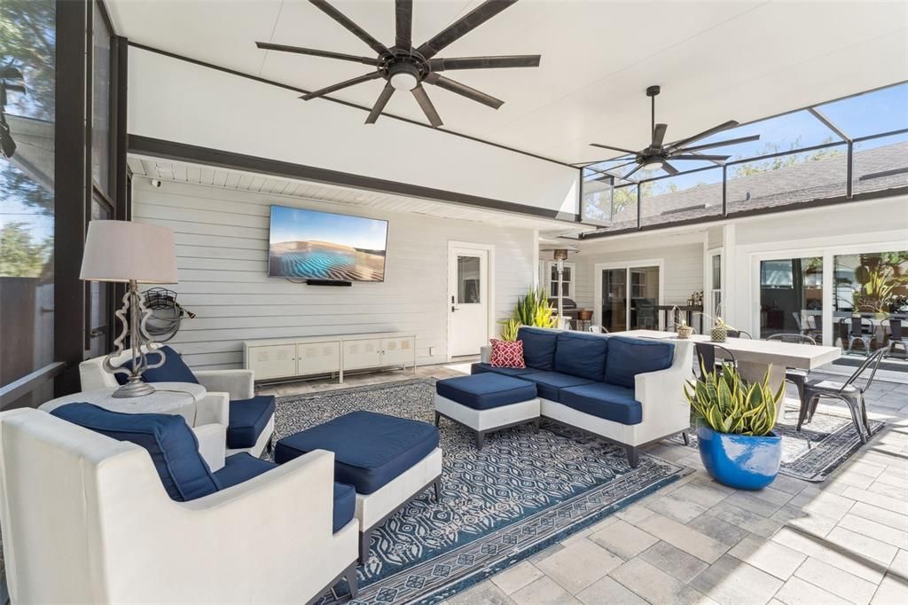 For Sale: $879,000 (3 beds, 2 baths, 2713 Square Feet)