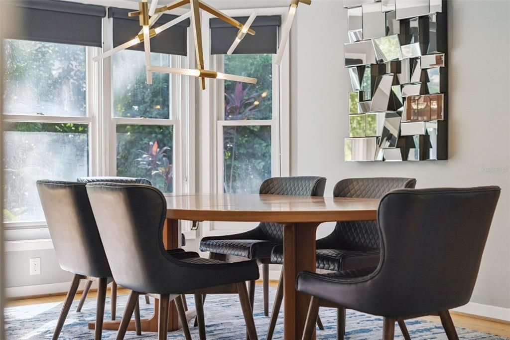 For Sale: $879,000 (3 beds, 2 baths, 2713 Square Feet)