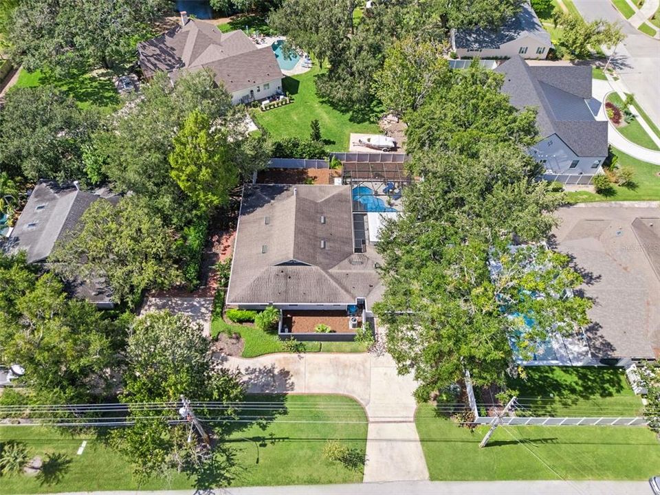 For Sale: $879,000 (3 beds, 2 baths, 2713 Square Feet)