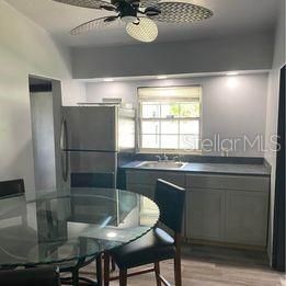 待售: $450,000 (3 贝兹, 1 浴室, 1072 平方英尺)