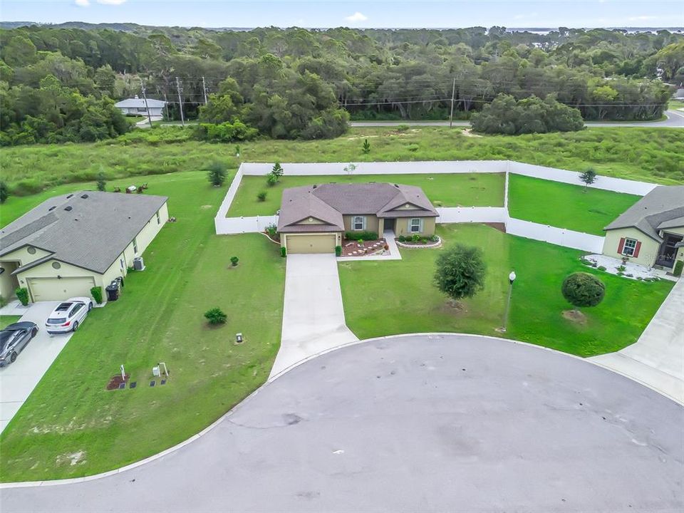 合同活跃: $305,000 (3 贝兹, 2 浴室, 1463 平方英尺)