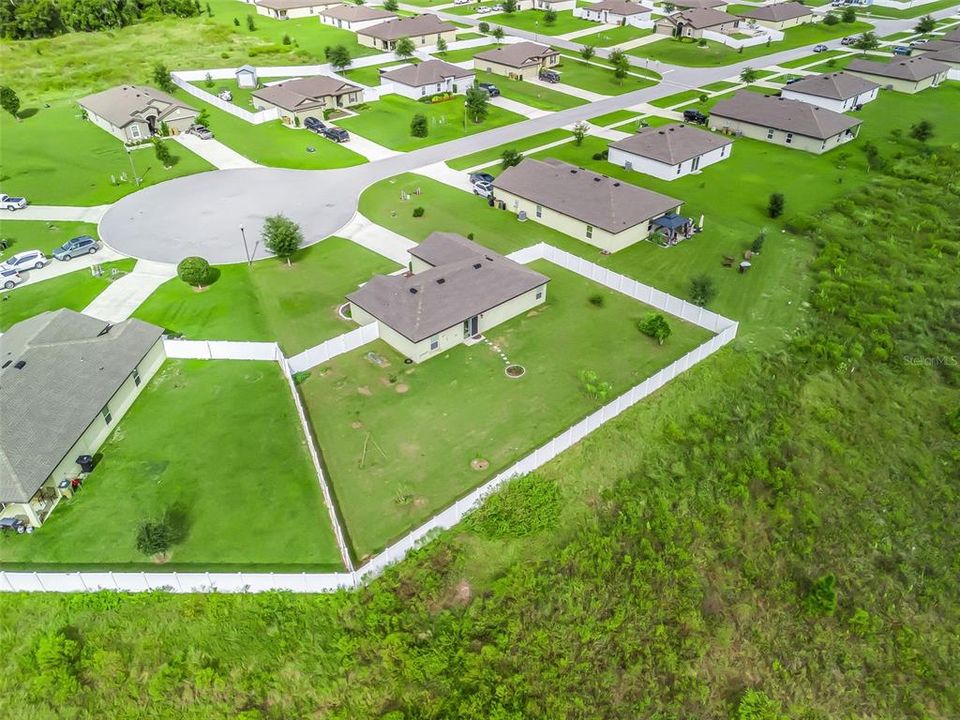 合同活跃: $305,000 (3 贝兹, 2 浴室, 1463 平方英尺)