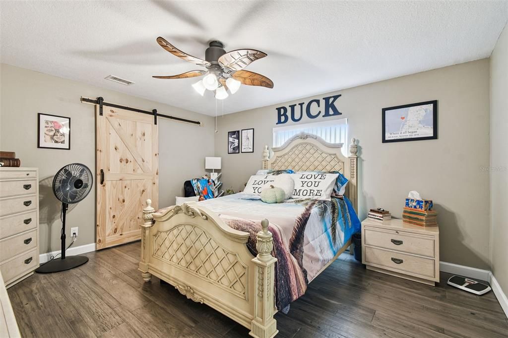 For Sale: $407,000 (2 beds, 2 baths, 1848 Square Feet)