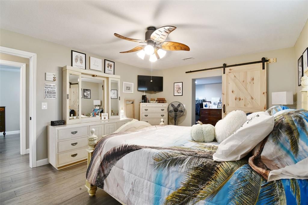 For Sale: $407,000 (2 beds, 2 baths, 1848 Square Feet)