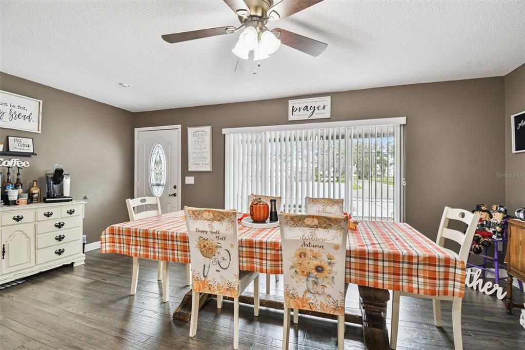 For Sale: $407,000 (2 beds, 2 baths, 1848 Square Feet)