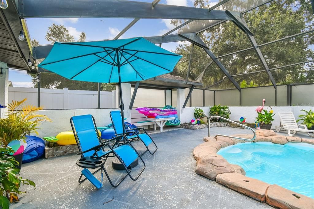 For Sale: $407,000 (2 beds, 2 baths, 1848 Square Feet)