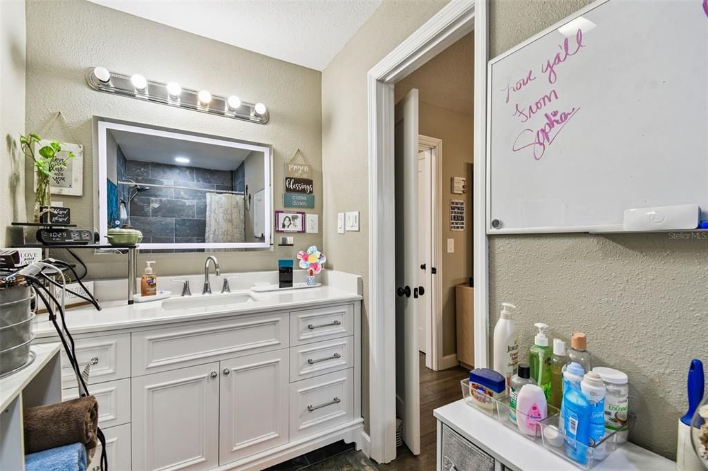 For Sale: $407,000 (2 beds, 2 baths, 1848 Square Feet)