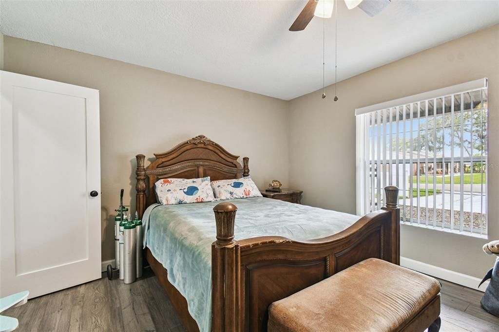 For Sale: $407,000 (2 beds, 2 baths, 1848 Square Feet)