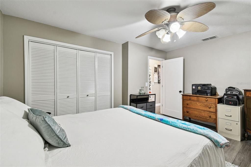 For Sale: $407,000 (2 beds, 2 baths, 1848 Square Feet)