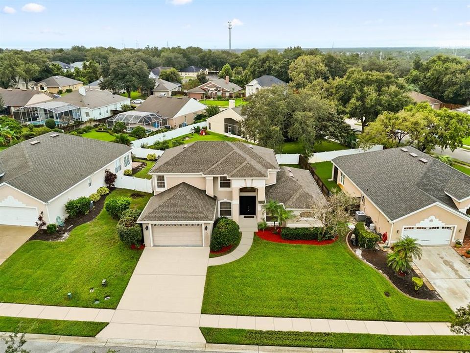 合同活跃: $499,000 (4 贝兹, 2 浴室, 2498 平方英尺)