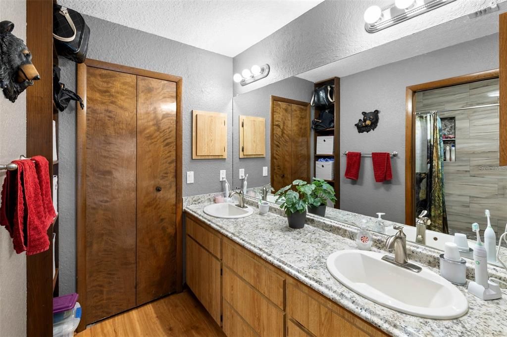 待售: $1,170,000 (4 贝兹, 3 浴室, 3149 平方英尺)