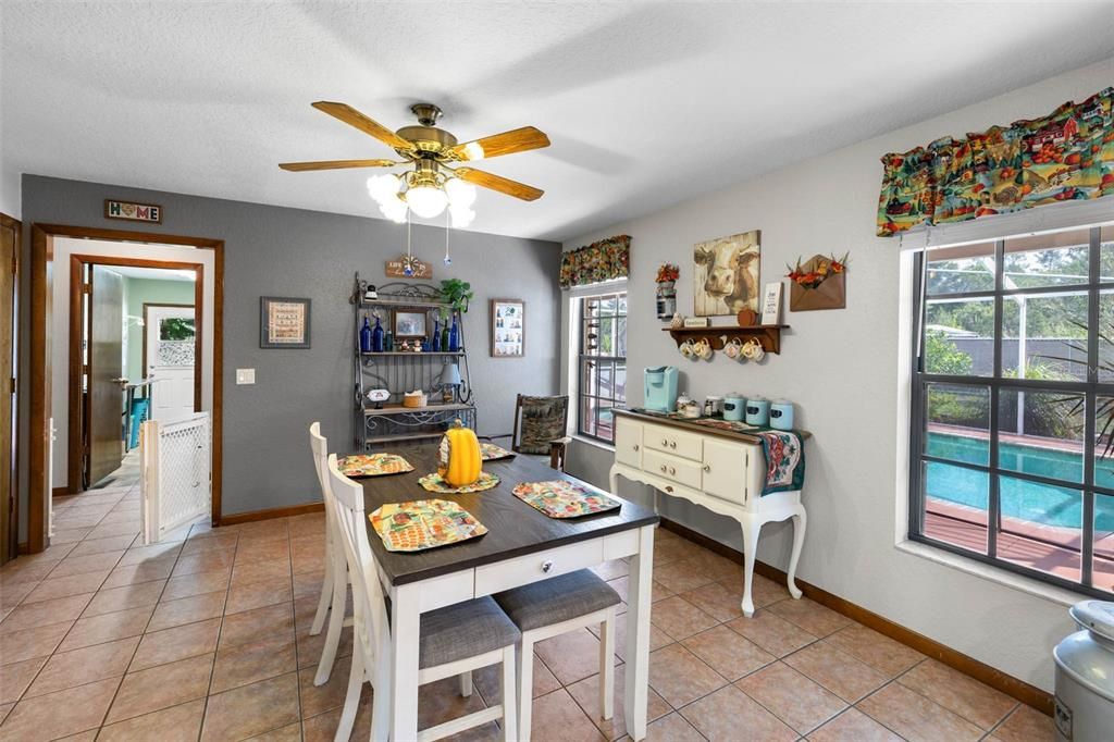 待售: $1,170,000 (4 贝兹, 3 浴室, 3149 平方英尺)