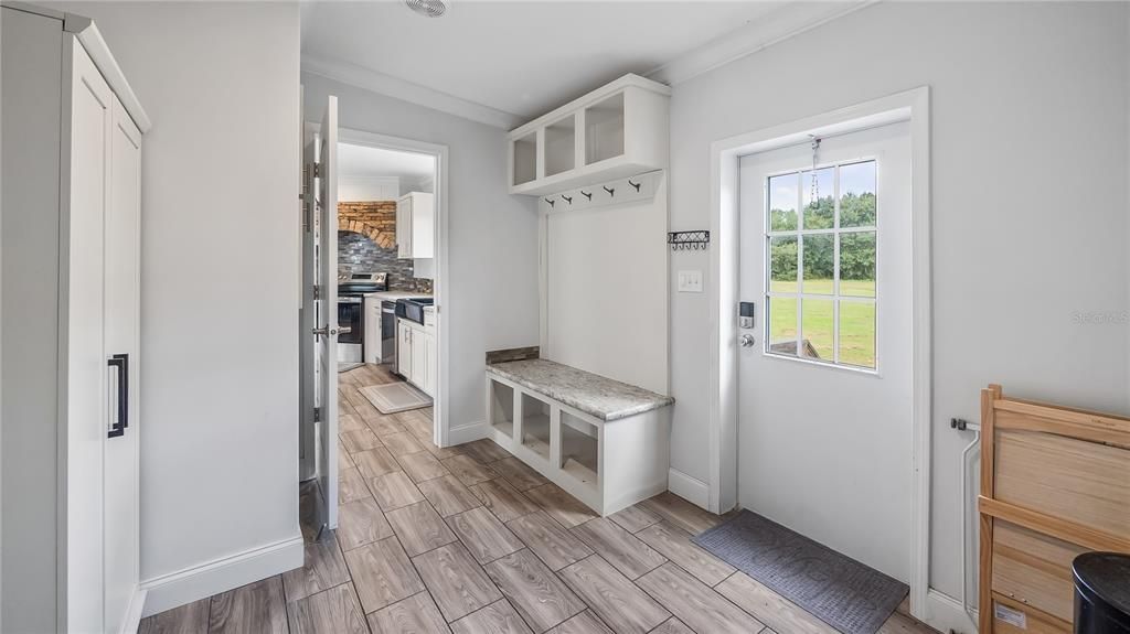 For Sale: $489,000 (3 beds, 2 baths, 1800 Square Feet)