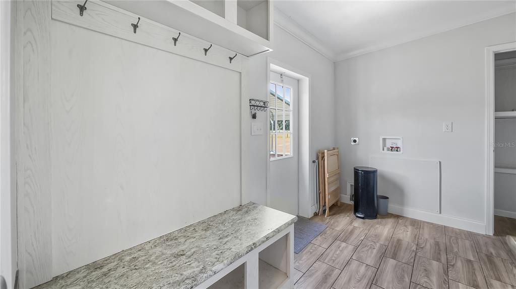 For Sale: $489,000 (3 beds, 2 baths, 1800 Square Feet)