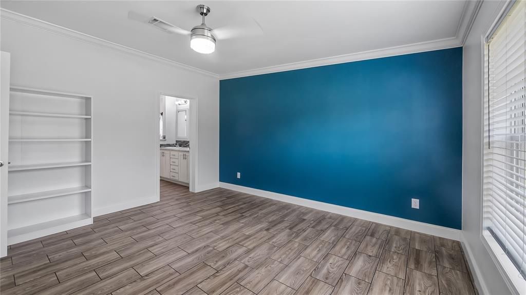 For Sale: $489,000 (3 beds, 2 baths, 1800 Square Feet)