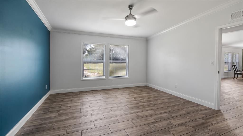 For Sale: $489,000 (3 beds, 2 baths, 1800 Square Feet)