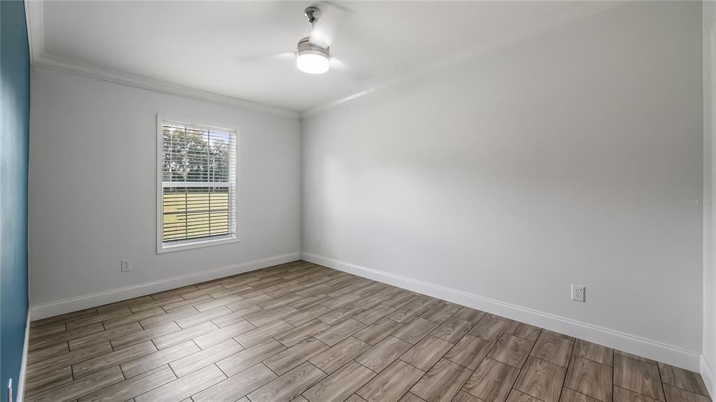 For Sale: $489,000 (3 beds, 2 baths, 1800 Square Feet)