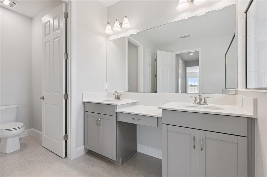 For Sale: $499,990 (4 beds, 3 baths, 2572 Square Feet)