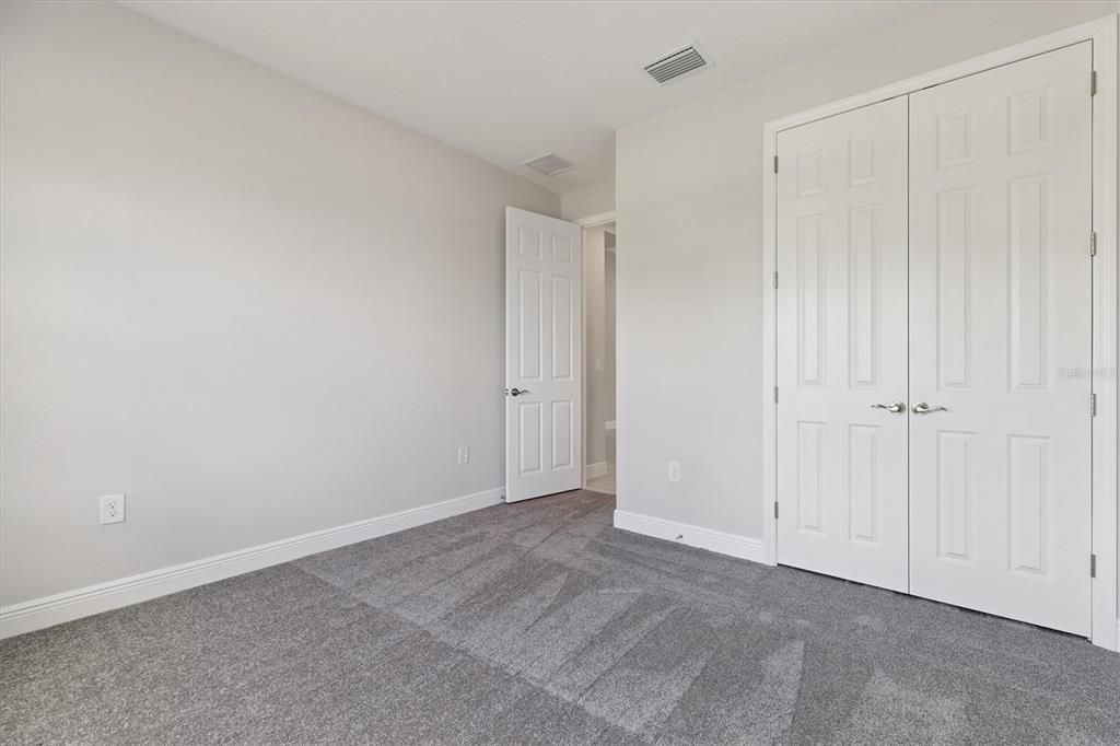 For Sale: $499,990 (4 beds, 3 baths, 2572 Square Feet)