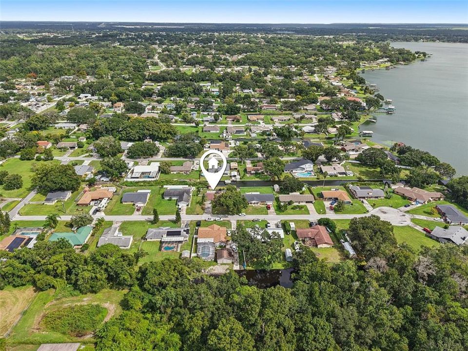 Active With Contract: $325,000 (3 beds, 2 baths, 1592 Square Feet)